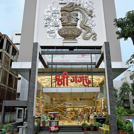 Shree Ganga Smb Hotels Ujaim Exterior foto