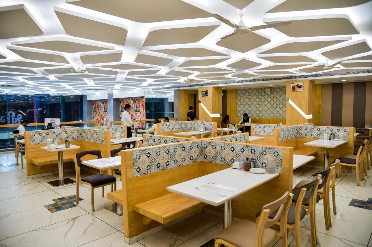 Shree Ganga Smb Hotels Ujaim Exterior foto